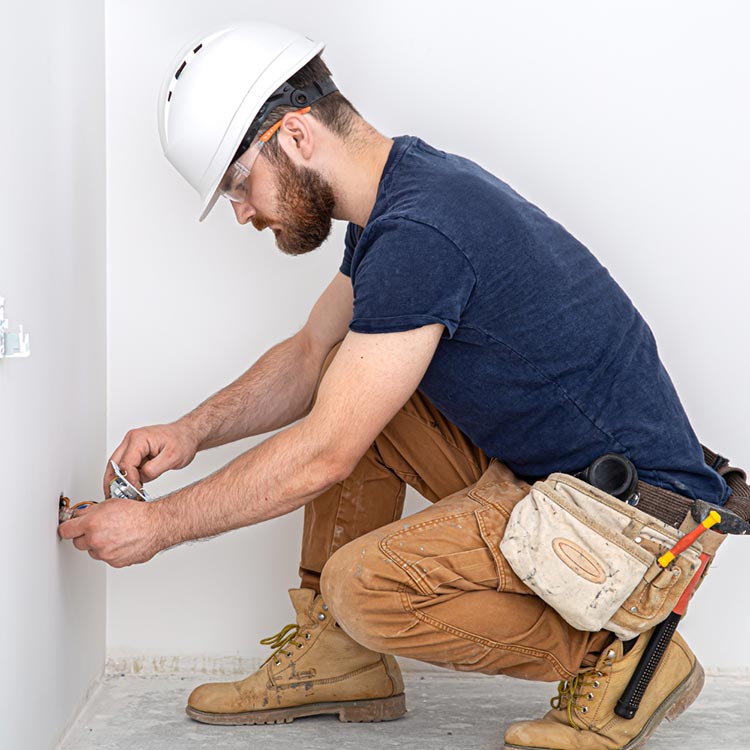 Electrical Outlet Installation and Replacement
